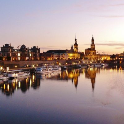 Bild von Dresden bei Abenddämmerung