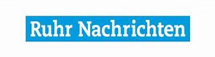 Die von Ihnen bereitgestellte Beschreibung scheint ein visuelles Bild des Logos oder der Marke der deutschen Zeitung „Ruhr Nachrichten“ zu vermitteln. Die Verwendung eines blauen Rechtecks mit weißem Text könnte auf ein klares und geradliniges Design hindeuten, das auf Unmittelbarkeit und Wiedererkennung abzielt. Ähnlich wie die beschriebene Anziehungskraft können solche Designentscheidungen Vertrauen und eine wirkungsvolle Präsenz in der Medienmarke vermitteln und sie für ihr Publikum einprägsam und leicht erkennbar machen. Wenn Sie weitere Fragen haben oder weitere Einzelheiten zu den Ruhr Nachrichten benötigen, können Sie diese gerne stellen!.