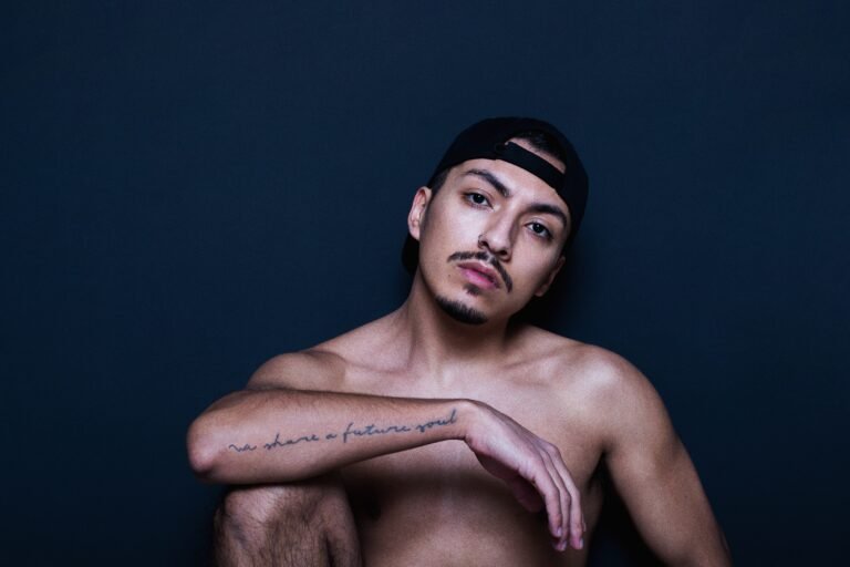 Gay Callboy Santiago für gays und bi Männer aus Düsseldorf von Callboyz.net