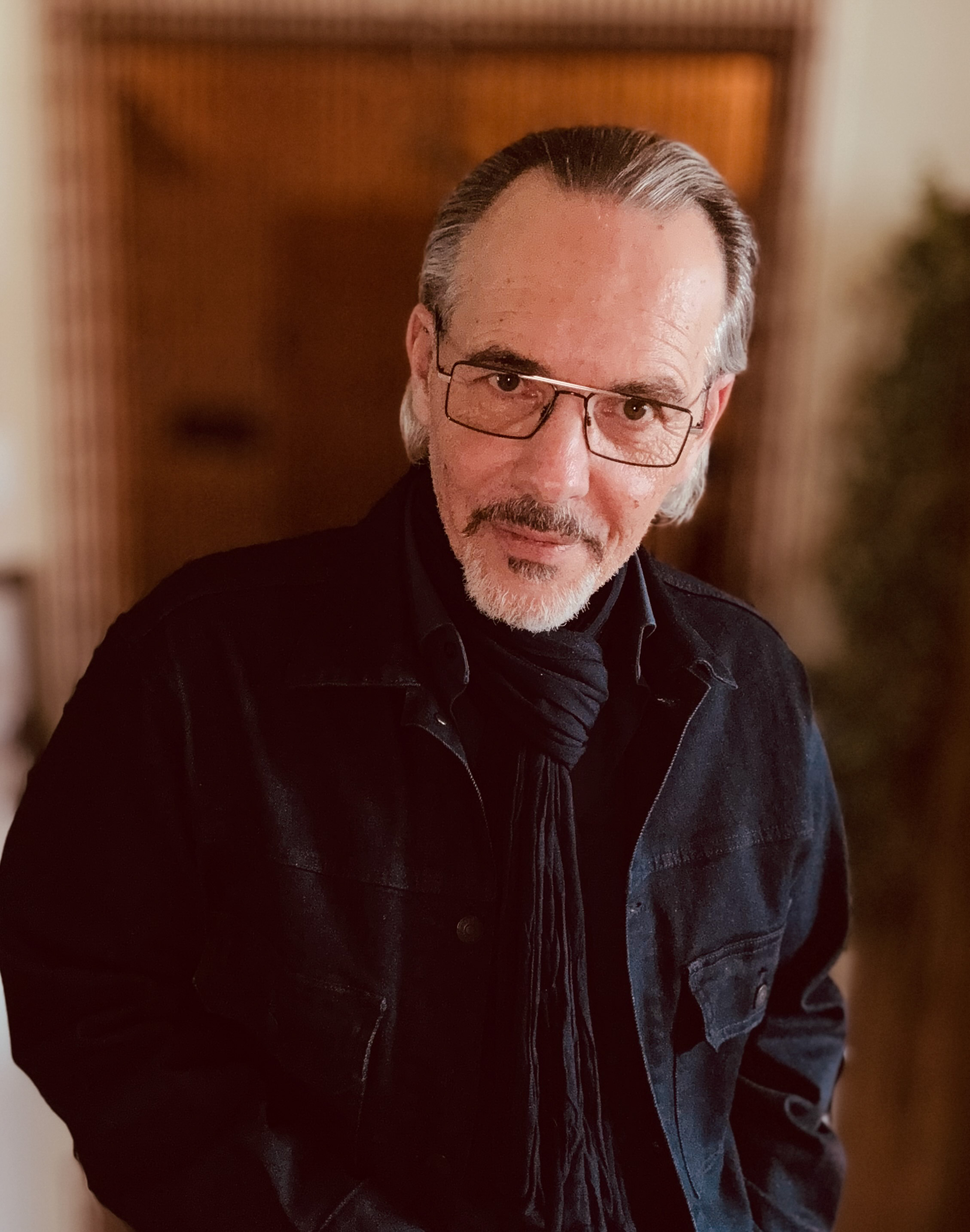 Gigolo Adrian Belmont von Callboyz.net